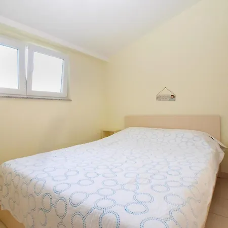 Apartment Fuer 4 Personen Ca 48 Qm In Medulin, Istrien Suedkueste Von Istrien *